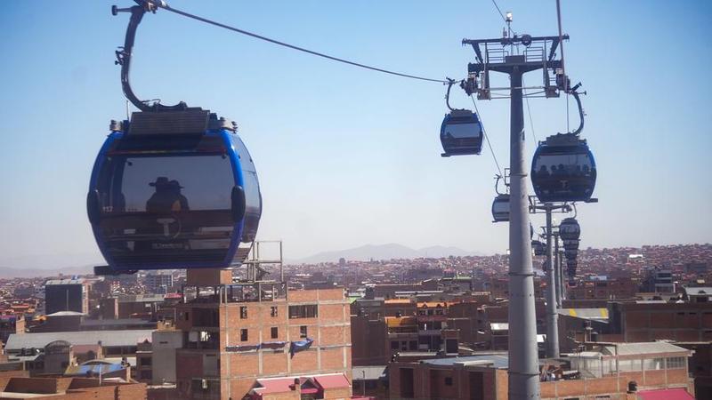 BOLIVIA-EL ALTO-TELEFERICO