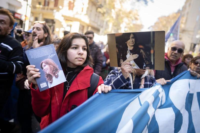 ARGENTINA-BUENOS AIRES-FERNANDEZ DE KIRCHNER-MANIFESTACION