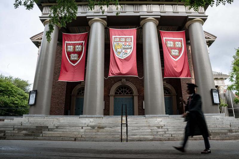 EEUU-MASSACHUSETTS-CAMBRIDGE-UNIVERSIDAD DE HARVARD-CAMPUS-JUEZ FEDERAL-ORDEN JUDICIAL
