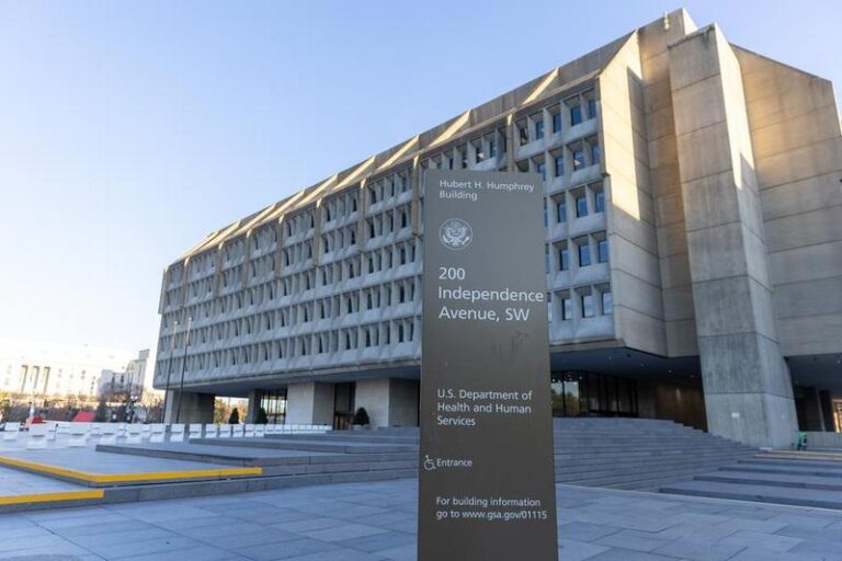 EEUU-WASHINGTON, D.C.-DEPARTAMENTO DE SALUD-REDUCCION DE LA FUERZA DE TRABAJO