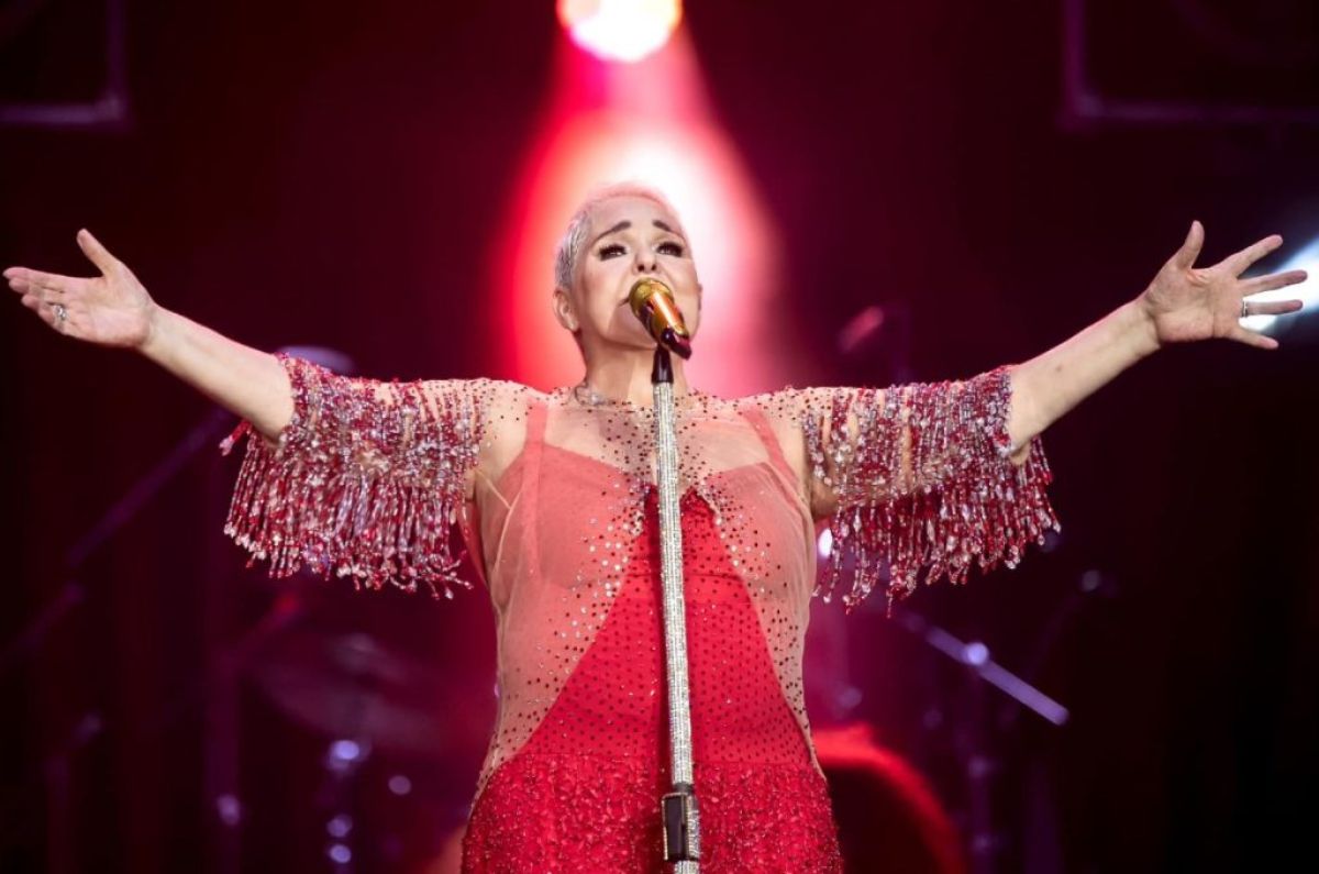 lupita-d-alessio-ofrecera-concierto-en-el-zocalo-por-el-dia-de-las-madres