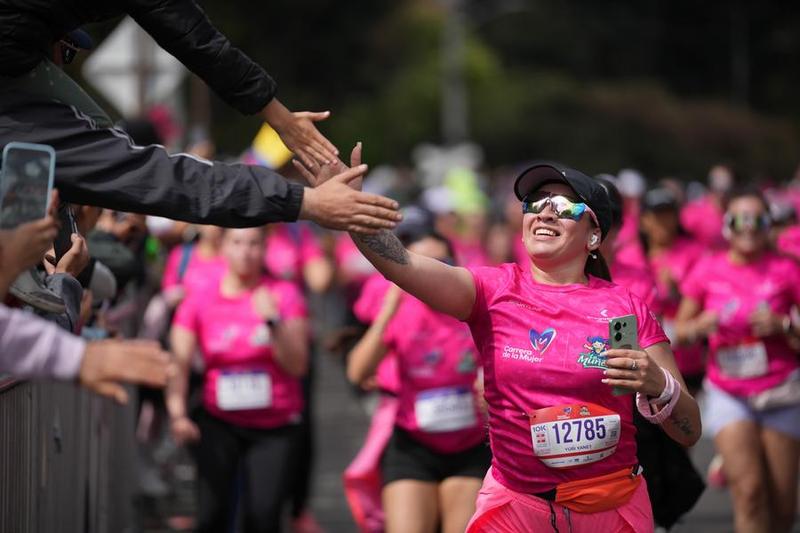 COLOMBIA-BOGOTA-CARRERA DE LA MUJER
