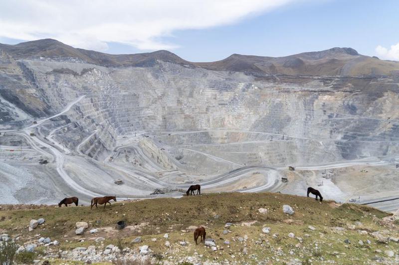 PERU-APURIMAC-CHINA-OPERADORA DE CAMION