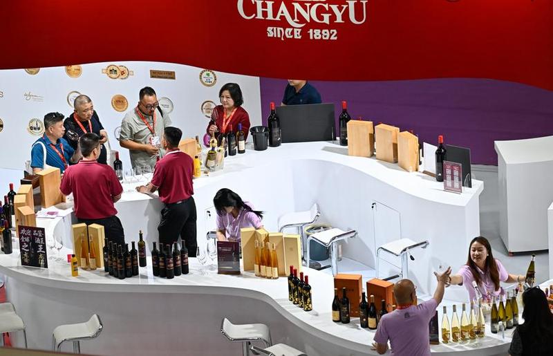 Xinhua Headlines: China's wine market uncorks consumption vitality