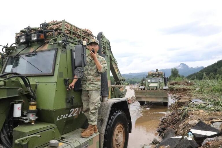 CHINA-BEIJING-HEBEI-TIANJIN-OPERACIONES DE SOCORRO ANTE INUNDACIONES-TROPAS