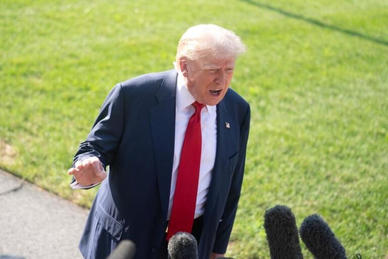EEUU-WASHINGTON, D.C.-CASA BLANCA-TRUMP-VIAJE