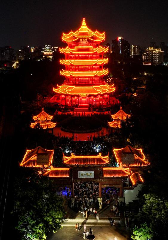 CHINA-NATIONAL DAY HOLIDAY-DOMESTIC TOURIST TRIPS (CN)