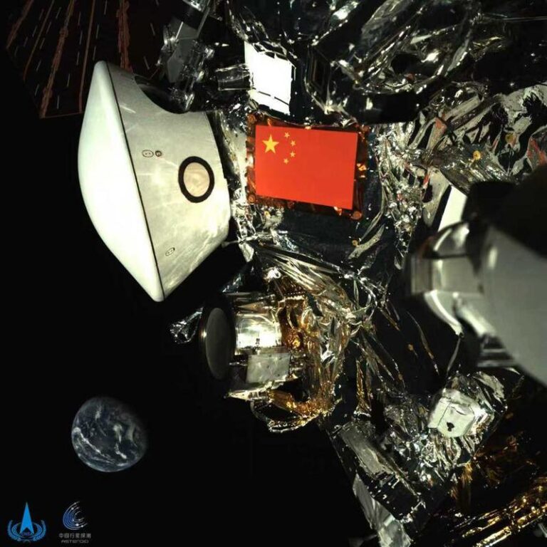 CHINA-CNSA-TIANWEN-2-SELFIE WITH EARTH-RELEASE (CN)