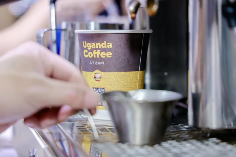 CHINA-CIIE-UGANDA-COFFEE DEALS (CN)