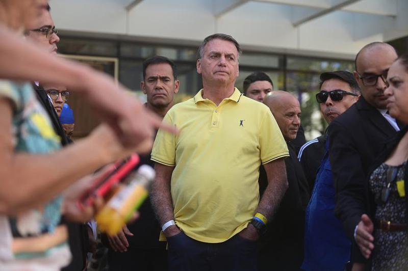 BRASIL-BRASILIA-BOLSONARO-HOSPITAL