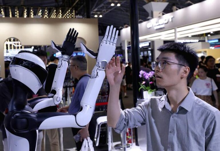 XINHUA PHOTOS OF THE DAY