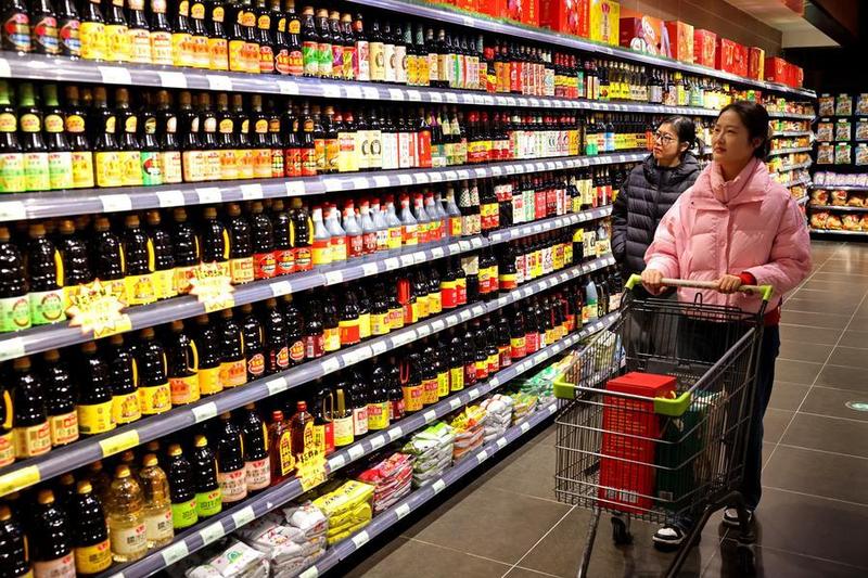 China intensifica apoyo financiero para estimular el consumo