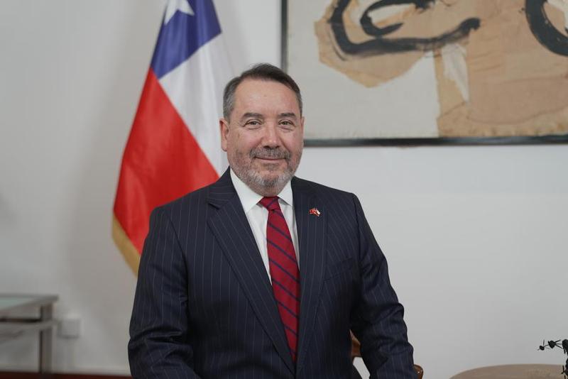 Opinión de invitado: 55 años de relaciones diplomáticas entre Chile y China, una mirada del embajador de Chile en Beijing