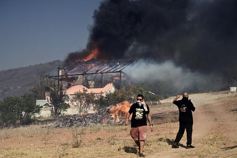 GRECIA-KERATEA-INCENDIO FORESTAL