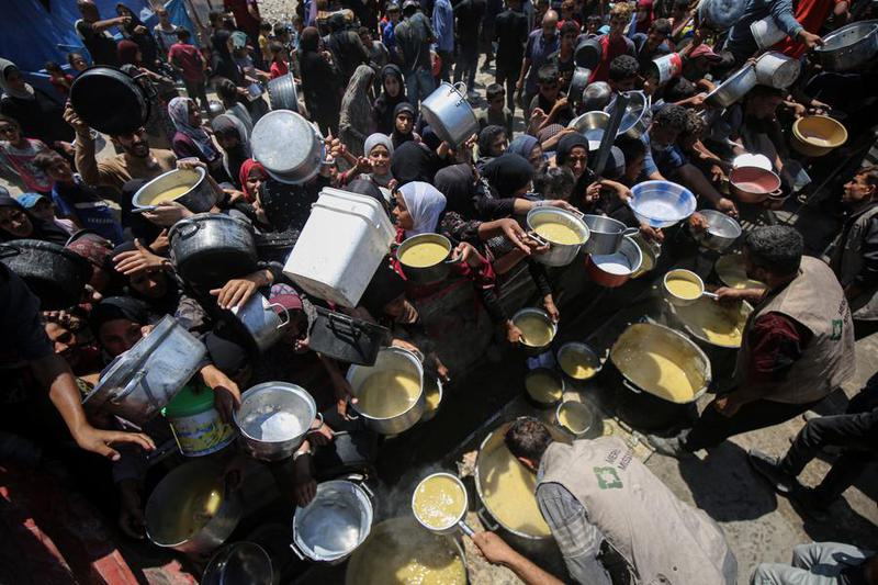 MEDIO ORIENTE-CIUDAD DE GAZA-ALIMENTOS GRATUITOS