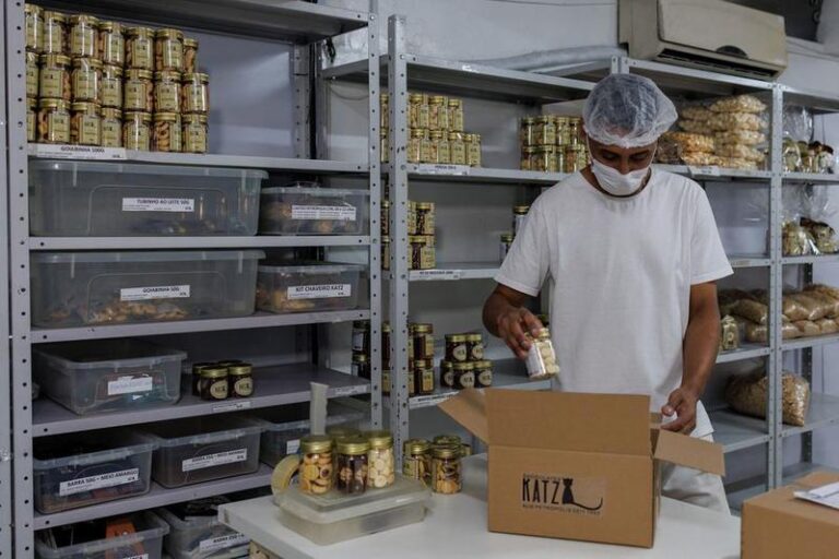 BRASIL-PETROPOLIS-INDUSTRIA DE CHOCOLATE Y GALLETAS