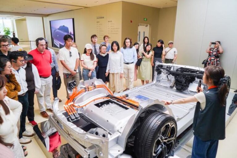 CHINA-U.S.-YOUTH-EXCHANGE PROGRAM (CN)