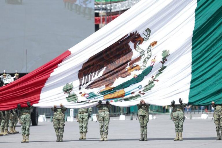 MEXICO-CIUDAD DE MEXICO-INDEPENDENCIA-DESFILE