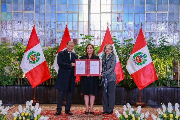 PERU-LIMA-BOLUARTE-EMPLEO