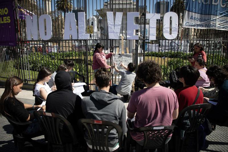 ARGENTINA-BUENOS AIRES-CLASES PUBLICAS-PROTESTA