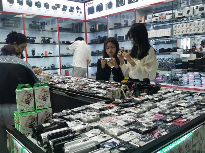 CHINA-SHENZHEN-CCD CAMERAS-RETRO TREND (CN)