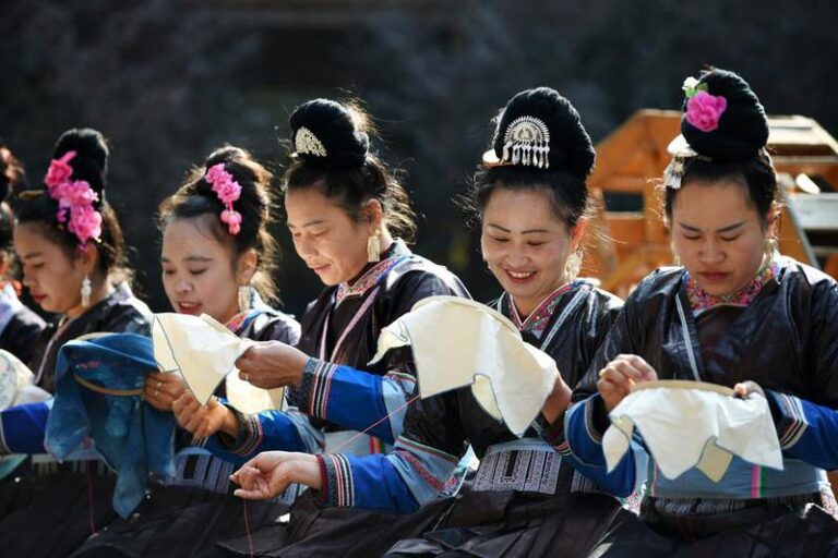 ÐÂ»ªÈ«Ã½Í·ÌõØ­¡°Ã¿Ò»Î»¸¾Å®¶¼ÊÇÊ±´úµÄÊéÐ´ÈË¡¢×·ÃÎµÄ·Ü¶·Õß¡±¡ª¡ªÒÔÏ°½üÆ½Í¬Ö¾ÎªºËÐÄµÄµ³ÖÐÑëÒýÁìÍÆ¶¯ÐÂÊ±´ú¸¾Å®ÊÂÒµ·¢Õ¹ºÍ¸¾Áª¹¤×÷¼ÍÊµ£¨8£©