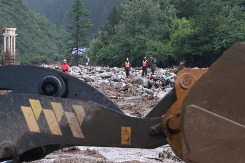 CHINA-GANSU-TORRENTES DE MONTAÑA-ESFUERZOS DE RESCATE