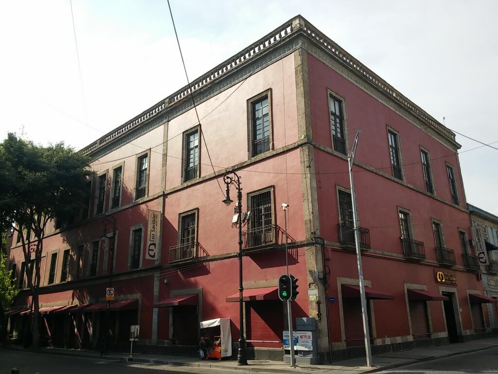 Montepio_Luz_Savinon