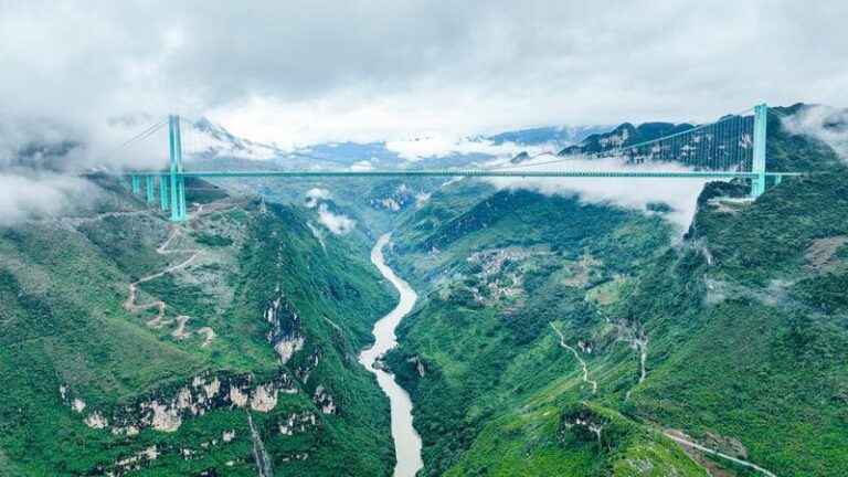 (GloriousGuizhou)CHINA-GUIZHOU-HUAJIANG GRAND CANYON BRIDGE-OPENING-COUNTDOWN (CN)