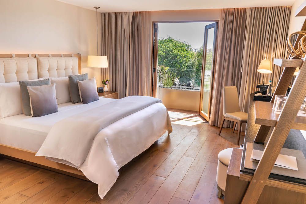 Essential_Kingcon_balcon_405