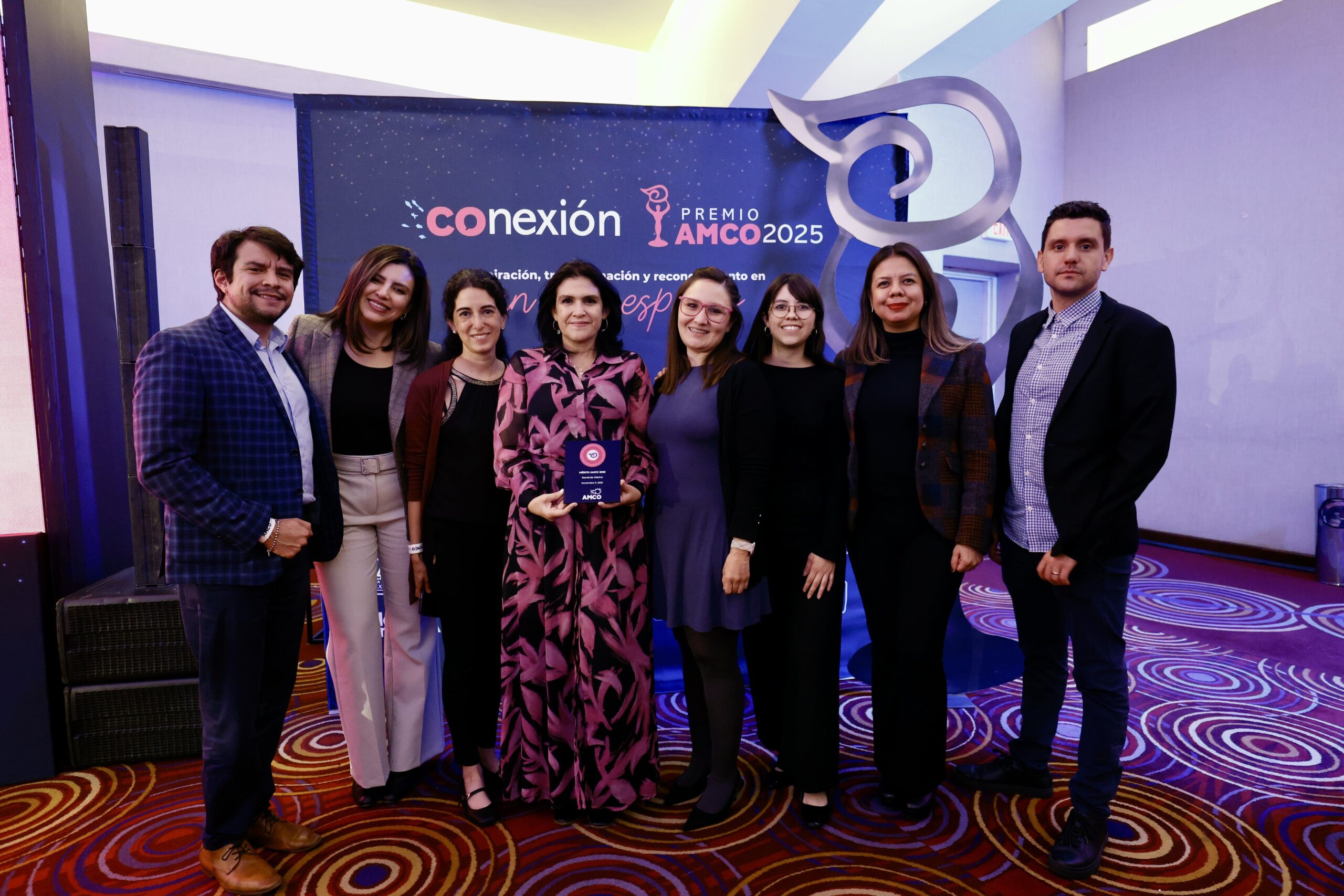 Iberdrola_Mxico_recibe_un_Premio_AMCO_por_la_estrategia_comunicativa_de_DestElla_1-min