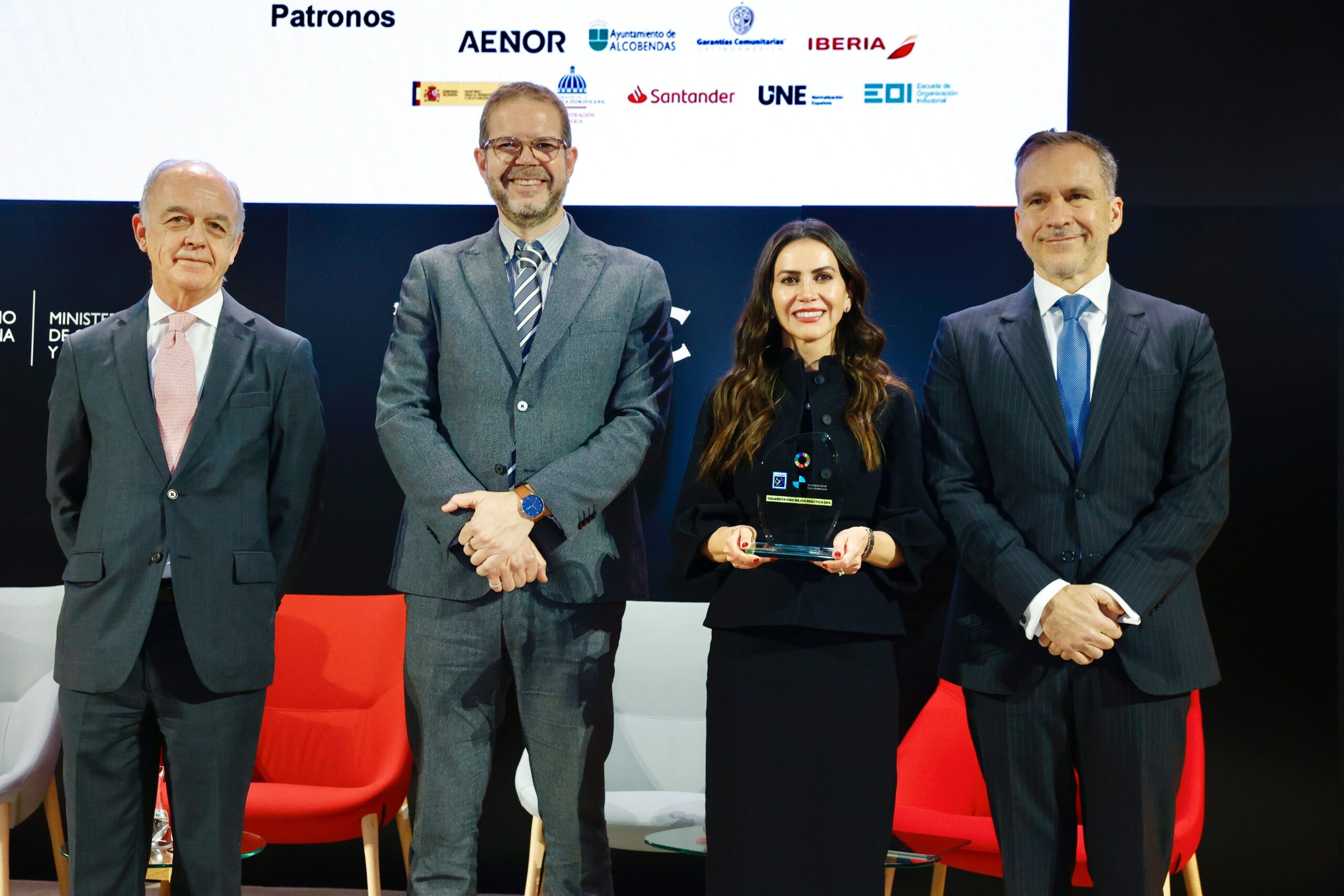 Iberdrola_Mxico_recibe_premio_de_la_Secretara_Iberoamericana_por_su_programa_de_apoyo_al_deporte_femenino_2