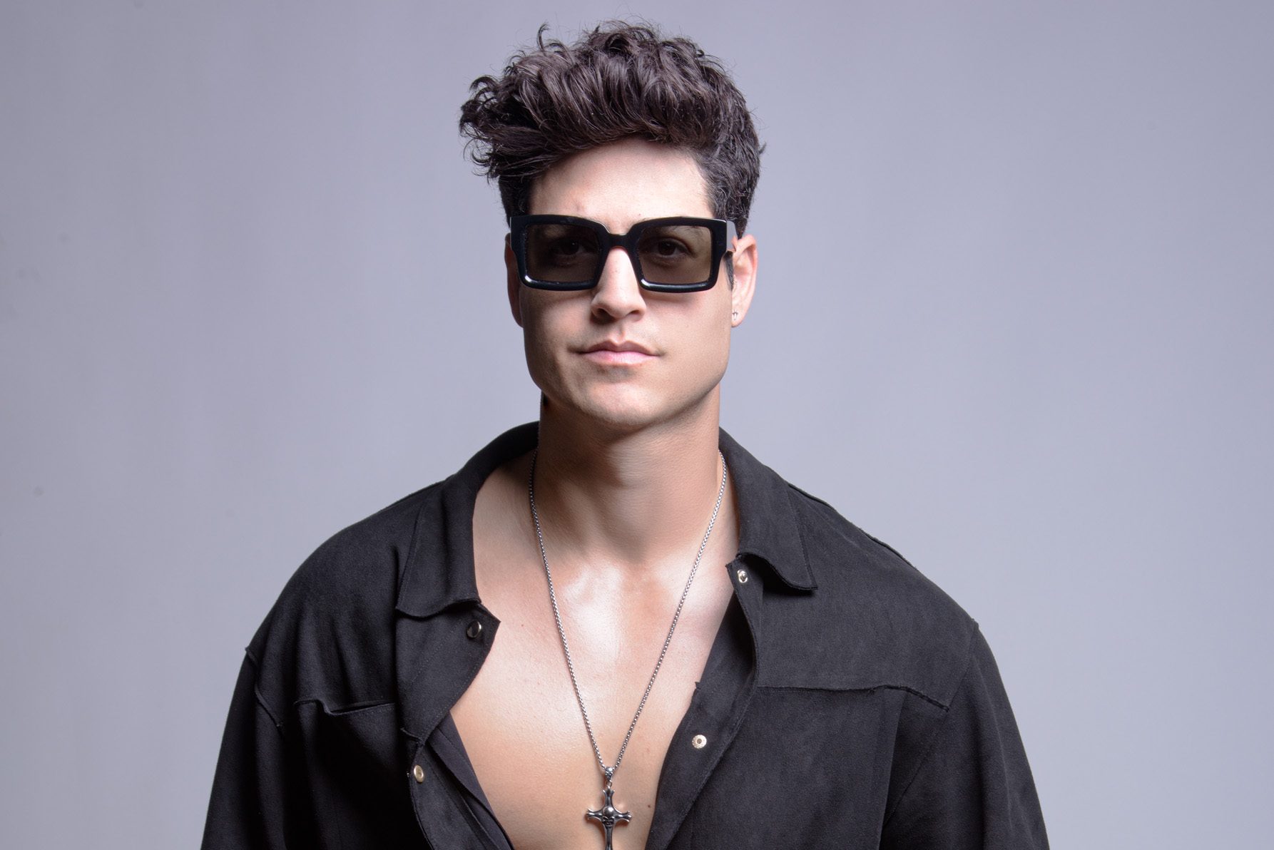 JENSEN RIOS SUICIDA DE AMOR EP FOTO4