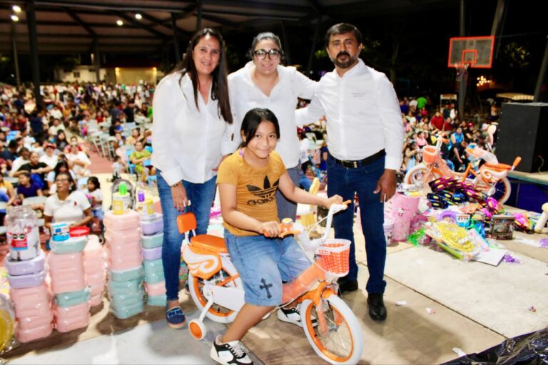 Lleno total en la zona maya con el respaldo de Rafa Marín y Jessica Álvarez